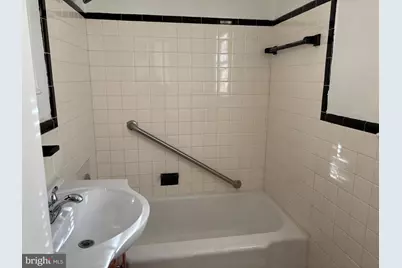 8028 Eastern Avenue NW, Washington, DC 20012 - Photo 32