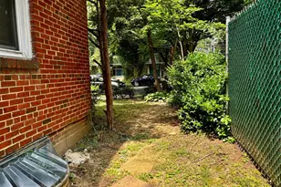 8028 Eastern Ave NW, Washington, DC 20012 - Photo 12