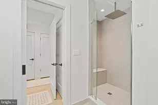 2100 4th St NE, Washington, DC 20002 - Photo 32