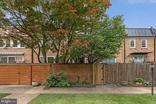 712 6th St SW, Washington, DC 20024 - Photo 42