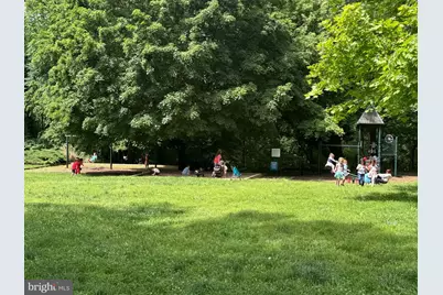 3811 39th Street NW #D88, Washington, DC 20016 - Photo 20