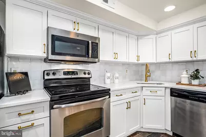 516 4th Street NE #101, Washington, DC 20002 - Photo 4