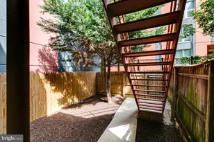 81 Q St SW, Washington, DC 20024 - Photo 24