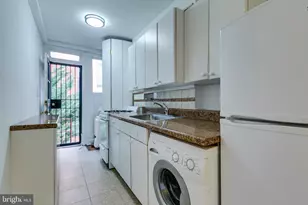 81 Q St SW, Washington, DC 20024 - Photo 18