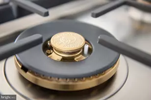 2500 Virginia Ave NW, Washington, DC 20037 - Photo 18