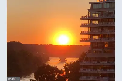 2500 Virginia Ave NW #715, Washington, DC 20037 - Photo 1