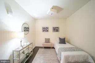 1025 1st St SE, Washington, DC 20003 - Photo 16