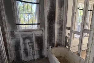 517 Parkland Pl SE, Washington, DC 20032 - Photo 8