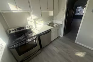 4002 E E Street SE, Washington, DC 20019 - Photo 8