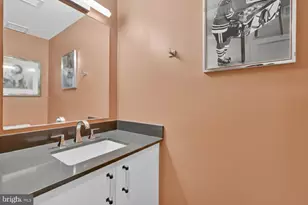 88 V St SW, Washington, DC 20024 - Photo 18