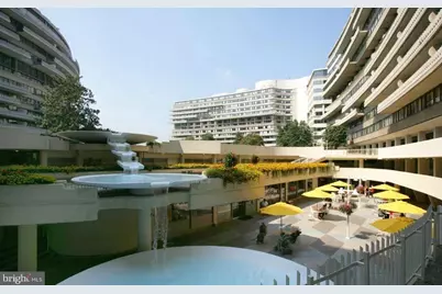 955 26th Street NW #707, Washington, DC 20037 - Photo 24