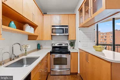 955 26th Street NW #707, Washington, DC 20037 - Photo 8