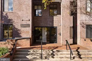 3 Washington Cir NW, Washington, DC 20037 - Photo 18