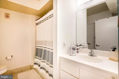 1000 New Jersey Avenue SE #216, Washington, DC 20003 - Photo 8