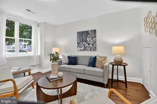 1027 6th St NE, Washington, DC 20002 - Photo 2