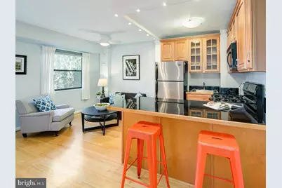 1801 Clydesdale Place NW #211, Washington, DC 20009 - Photo 4
