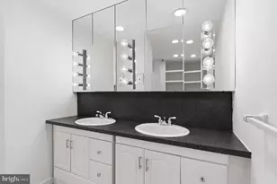 4000 Cathedral Ave NW, Washington, DC 20016 - Photo 18