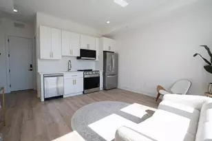 2105 M St NE, Washington, DC 20002 - Photo 2