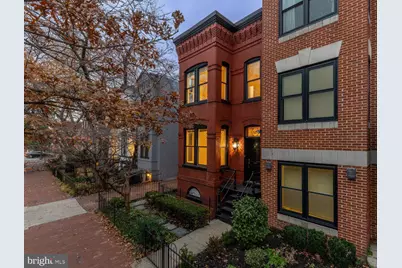 329 8th St NE, Washington, DC 20002 - Photo 1