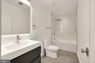 329 8th St NE, Washington, DC 20002 - Photo 46