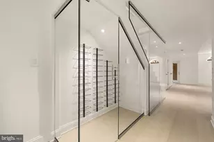 329 8th St NE, Washington, DC 20002 - Photo 42