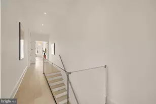 329 8th St NE, Washington, DC 20002 - Photo 38