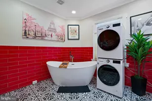 1215 33rd St NW, Washington, DC 20007 - Photo 18