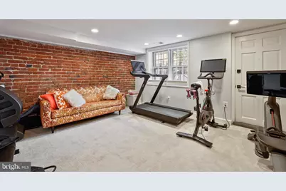 1215 33rd Street NW, Washington, DC 20007 - Photo 26