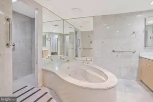 800 25th St NW, Washington, DC 20037 - Photo 28