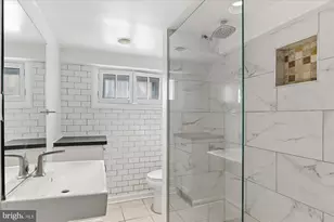 1820 Wyoming Ave NW, Washington, DC 20009 - Photo 40