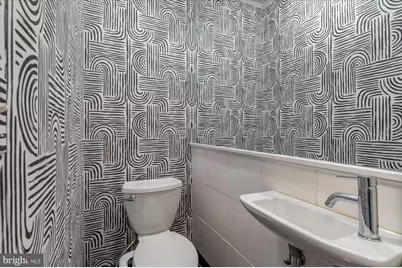 1820 Wyoming Avenue NW, Washington, DC 20009 - Photo 14