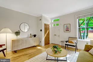 707 10th St SE, Washington, DC 20003 - Photo 6