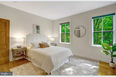 707 10th Street SE, Washington, DC 20003 - Photo 24
