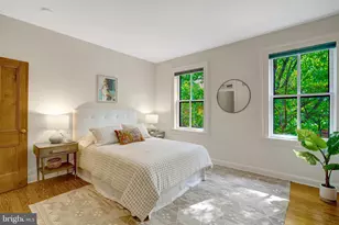 707 10th St SE, Washington, DC 20003 - Photo 24