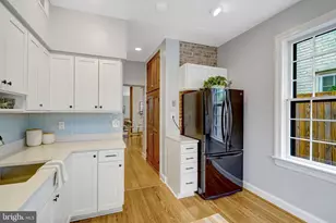 707 10th St SE, Washington, DC 20003 - Photo 18