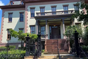 707 10th St SE, Washington, DC 20003 - Photo 40