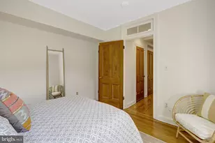 707 10th St SE, Washington, DC 20003 - Photo 36