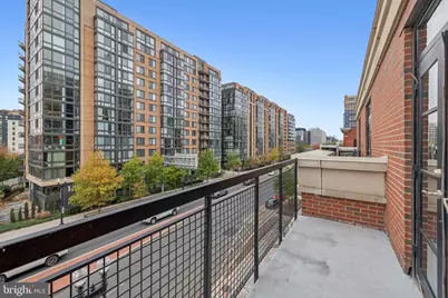 437 New York Avenue NW #422, Washington, DC 20001 - Photo 18