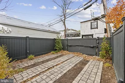 1724 34th Street NW, Washington, DC 20007 - Photo 32