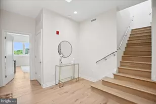 923 V St NW, Washington, DC 20001 - Photo 2