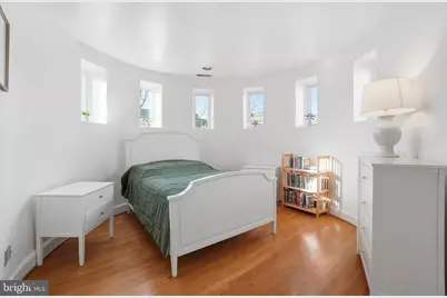 301 G Street NE #32, Washington, DC 20002 - Photo 16