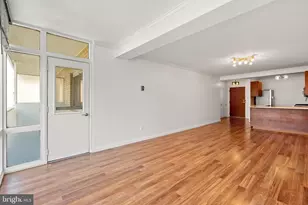 730 24th St NW, Washington, DC 20037 - Photo 8