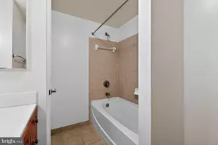 1111 11th St NW, Washington, DC 20001 - Photo 20