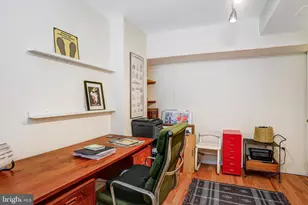 341 O St SW, Washington, DC 20024 - Photo 32