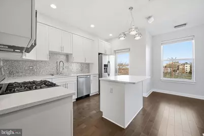 401 15th Street SE #401, Washington, DC 20003 - Photo 2