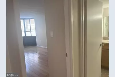 1718 P NW #L-2, Washington, DC 20036 - Photo 6