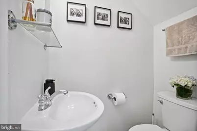 1704 A Street SE, Washington, DC 20003 - Photo 18