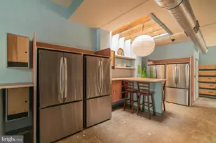 711 G St SE, Washington, DC 20003 - Photo 18