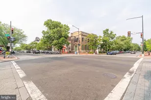 711 G St SE, Washington, DC 20003 - Photo 48