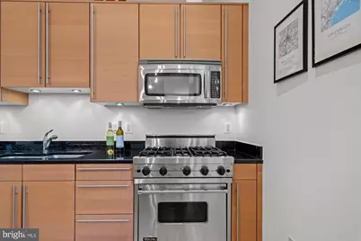 2425 L Street NW #324, Washington, DC 20037 - Photo 8